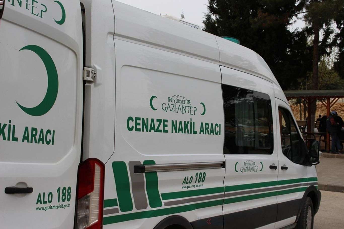 Şizofreni hastası şahıs rehin aldığı annesini öldürdü Şizofreni hastası şahıs rehin aldığı annesini öldürdü